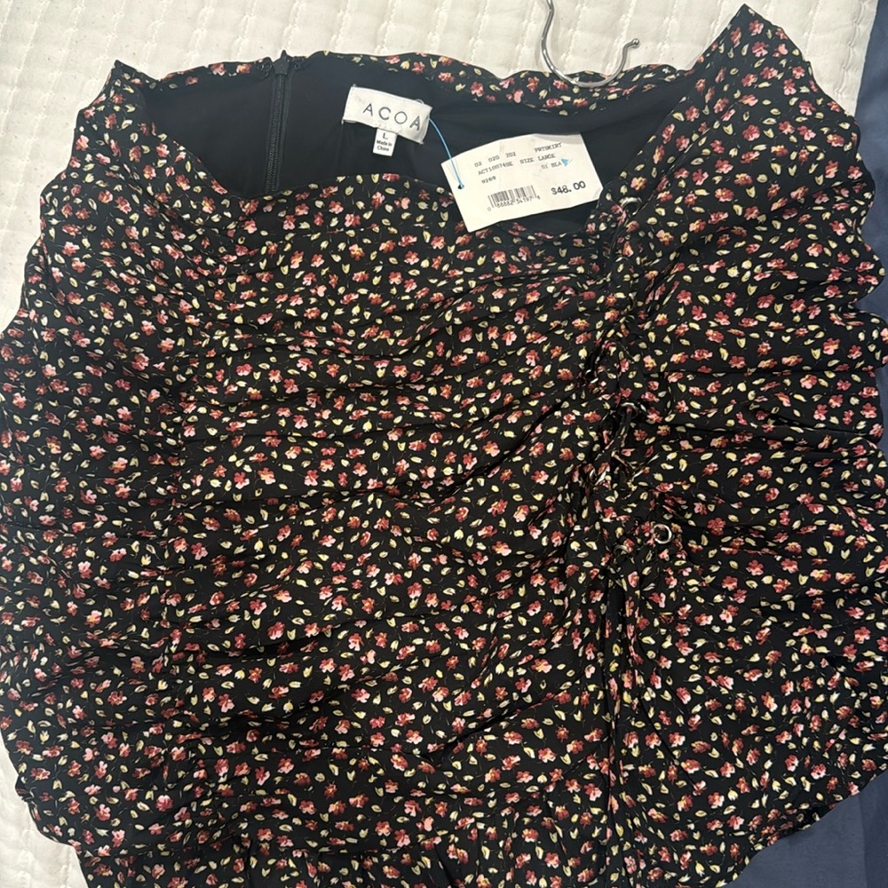 Ruffled floral mini skirt